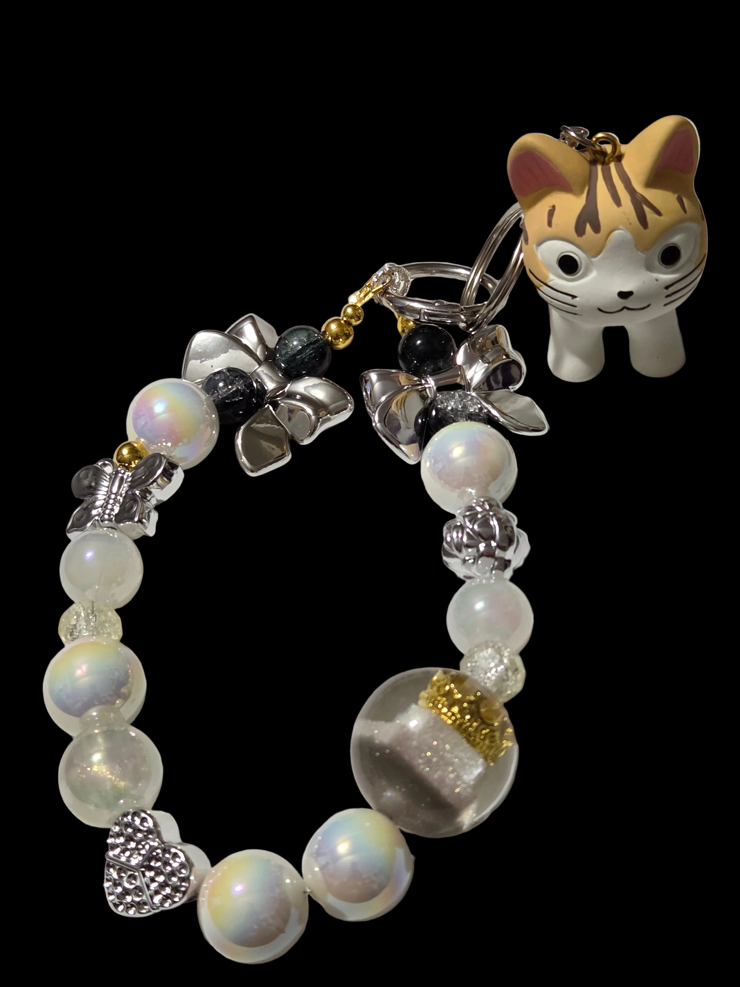 Black white and silver 3d figures Keychains